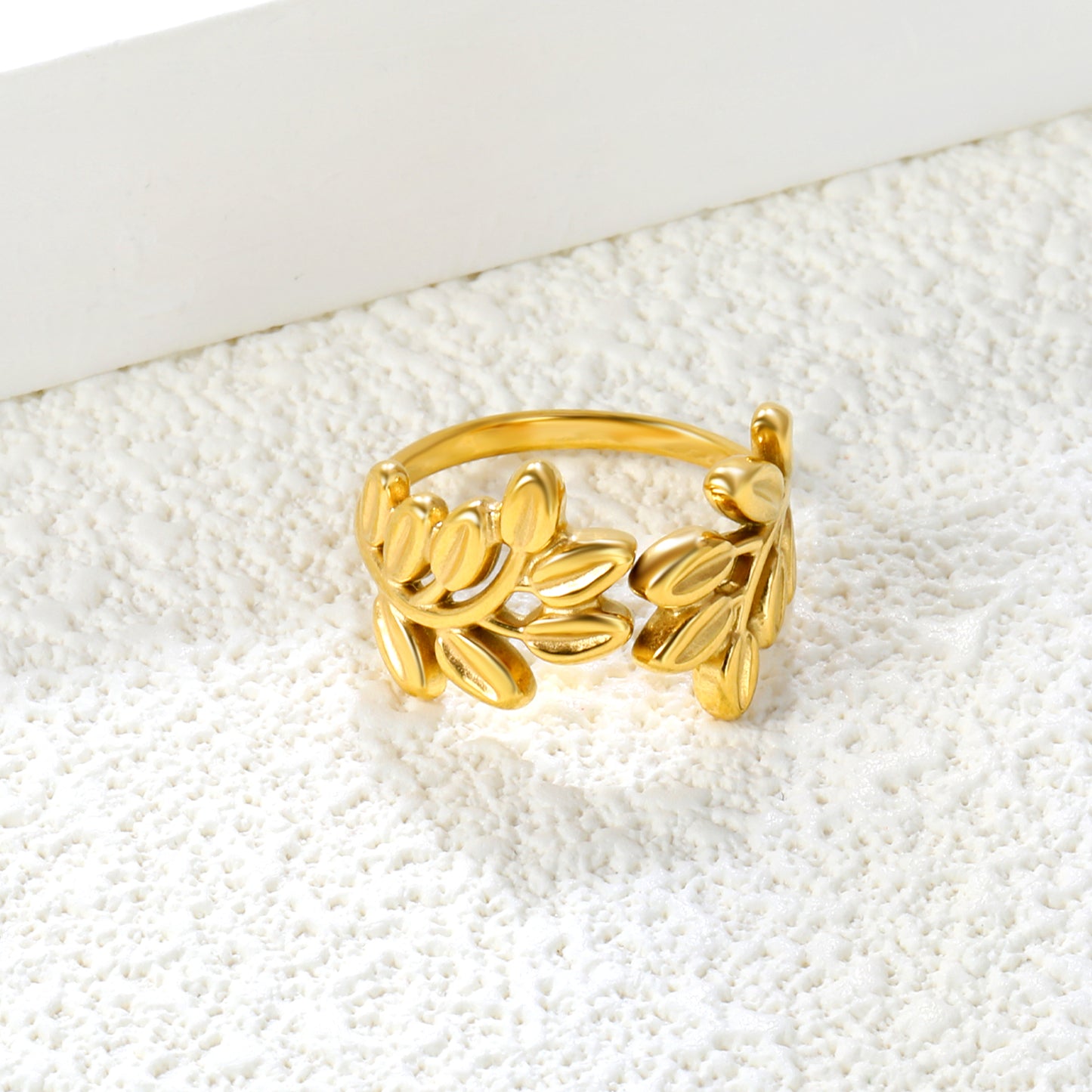 Cobra Ring
