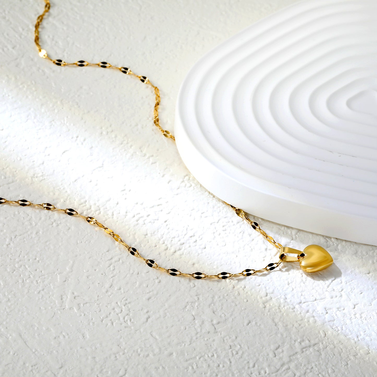 Heart Glow Necklace