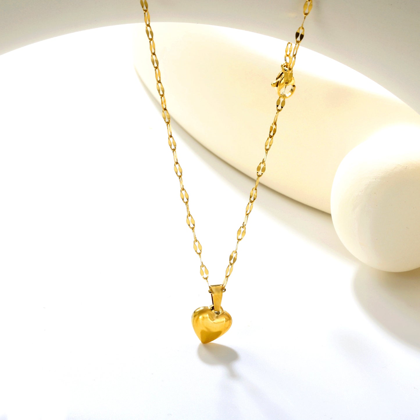 Heart Glow Necklace