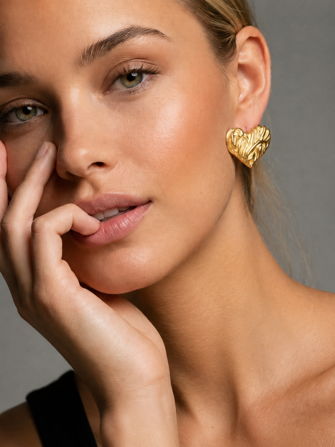 Amour Earrings